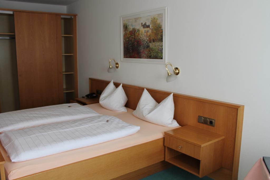 Hotel Garni Vogelsang Bad Füssing Habitación foto